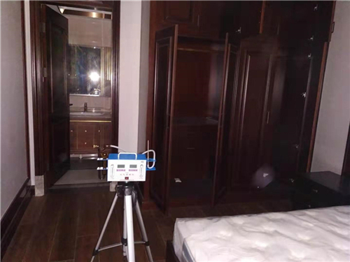 ���·�������ȩ�z�y������ס����